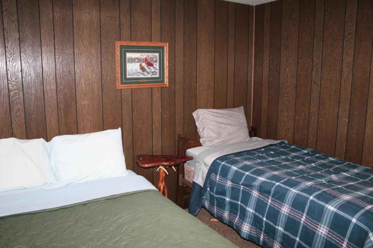 Crazy Loon Lodge Saint Germain Buitenkant foto